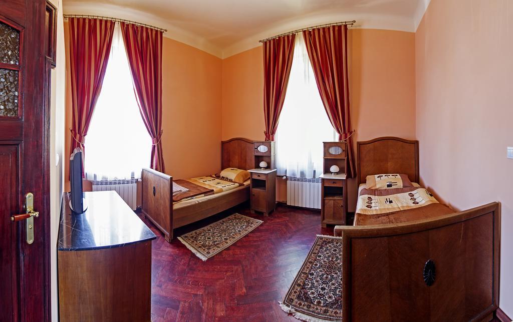 Villa Bergera Dzierżoniów Szoba fotó